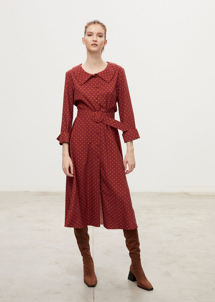 Robe mi-longue ceinturée