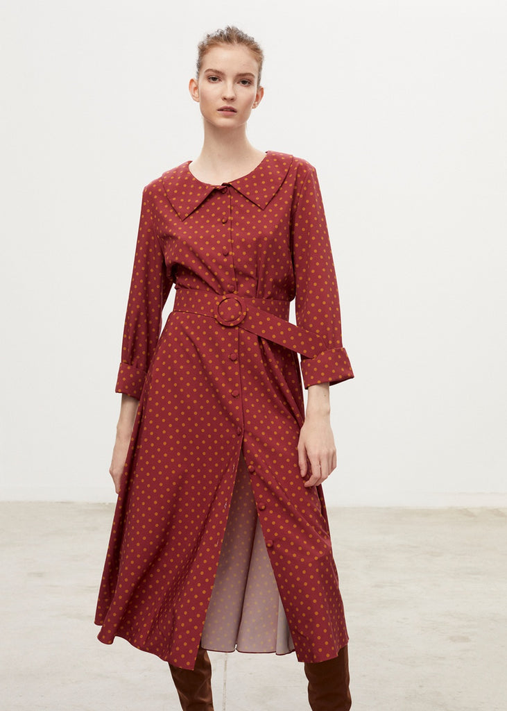 Robe mi-longue ceinturée