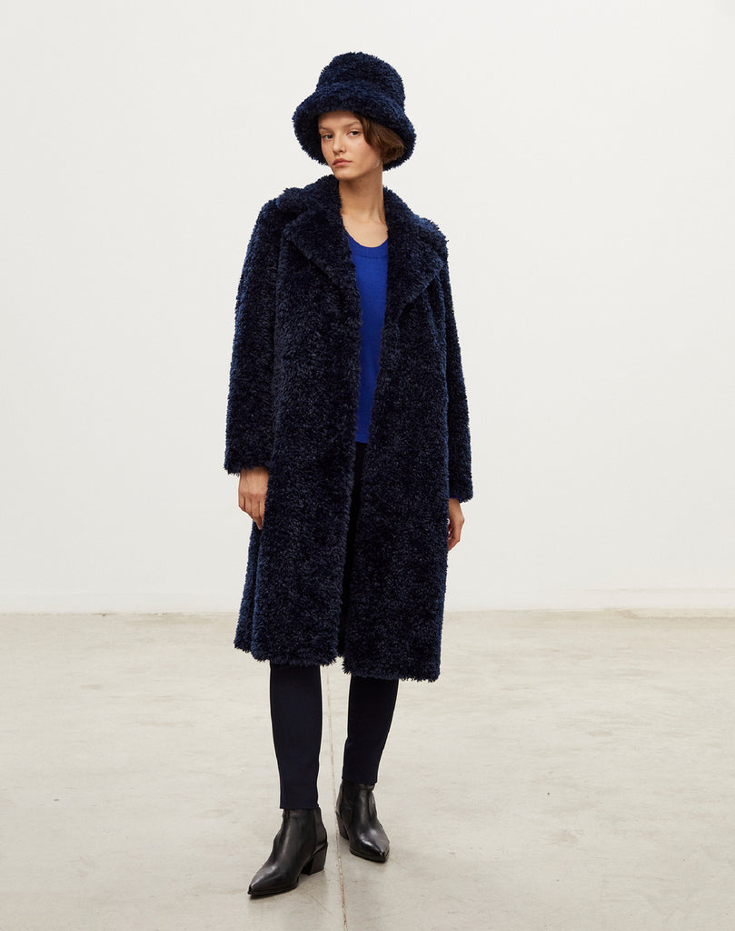 Manteau long en fausse fourrure