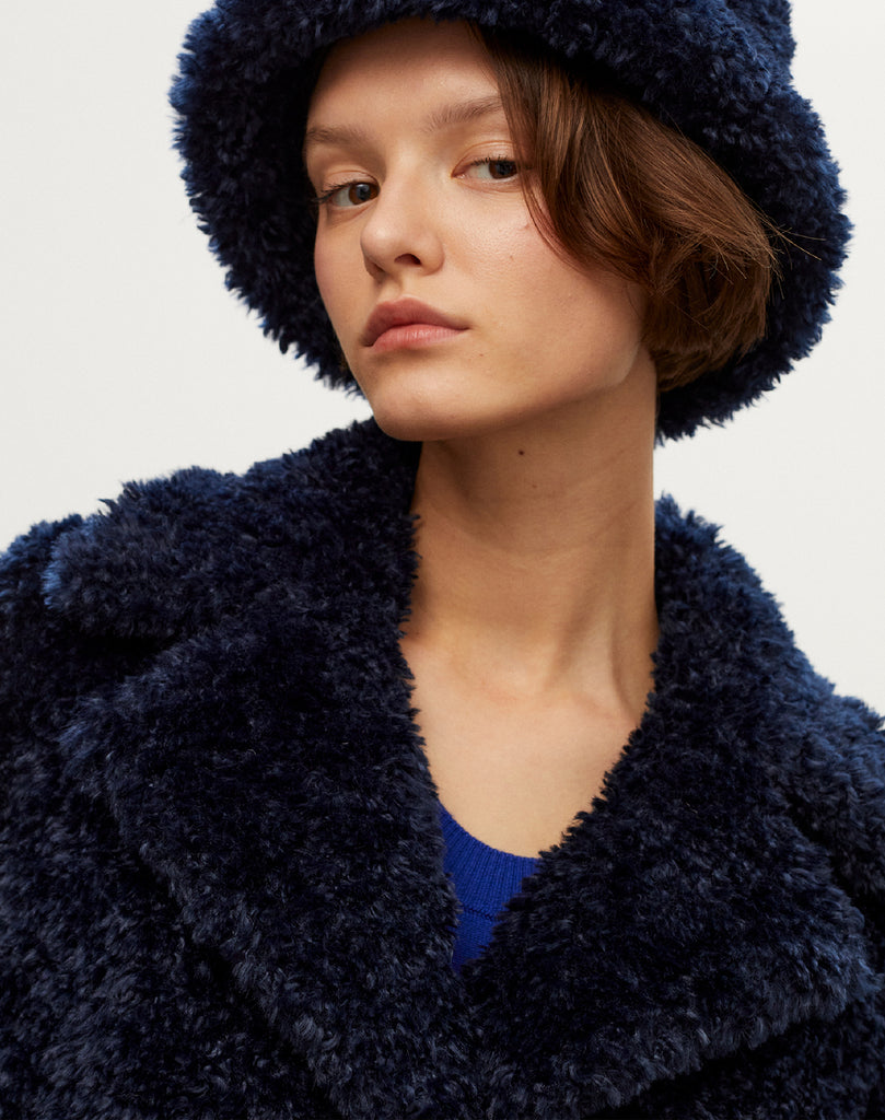 Manteau long en fausse fourrure